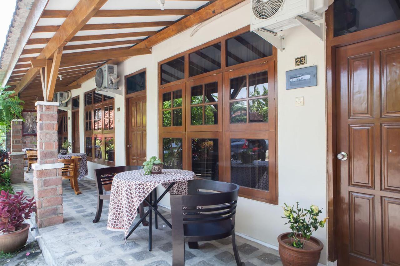 Reddoorz Plus Near Mall Roxy Banyuwangi Banyuwangi  Luaran gambar